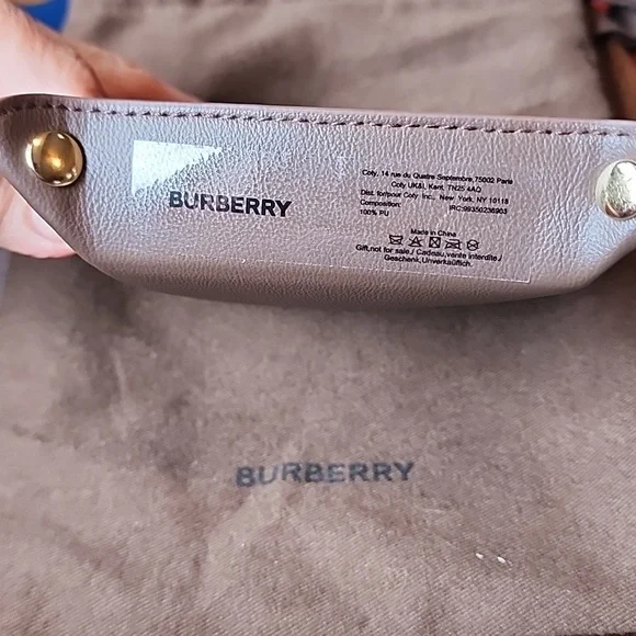 Burberry Hero Trinket Tray or Valet Tray New With Dustbag - Picture 4 of 4